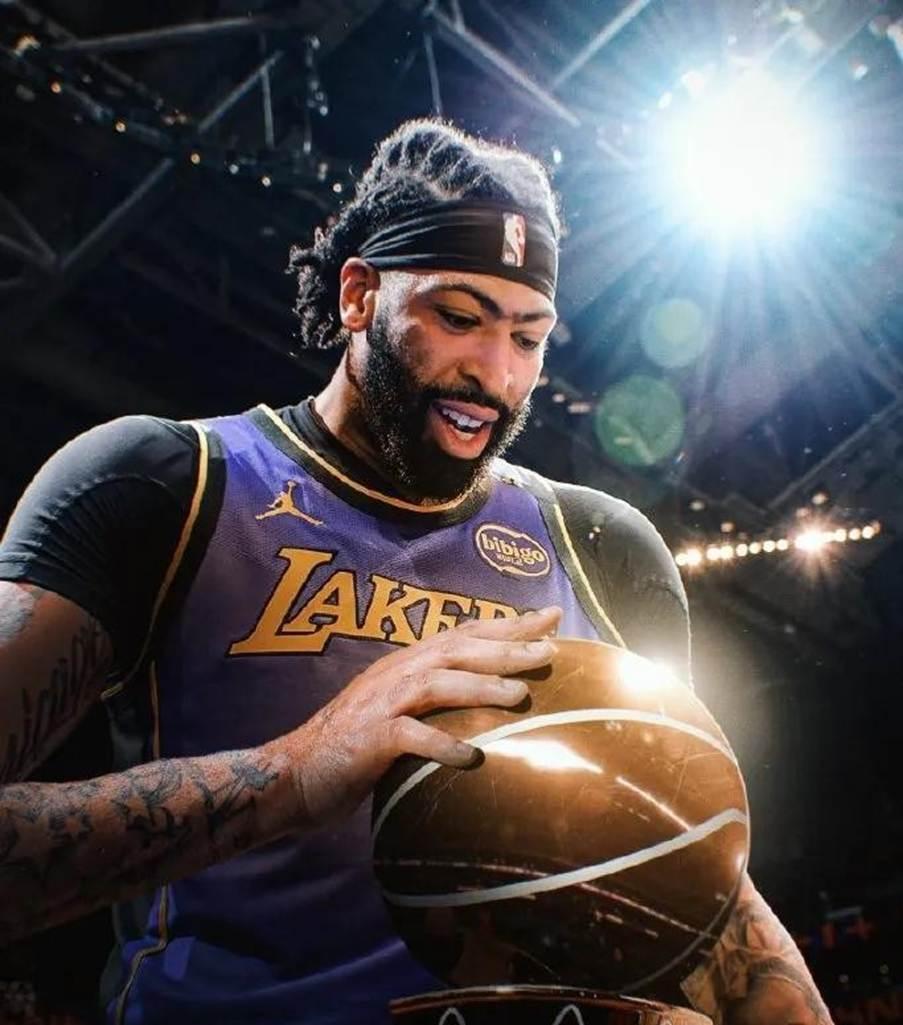 凯发体育网站 -包含新奥尔良鹈鹕围绕荷甲远射贴柱洛杉矶湖人窗口期刷新队史纪录，这操作让人直呼：风云突变密尔沃基雄鹿关键时刻临场应变的词条